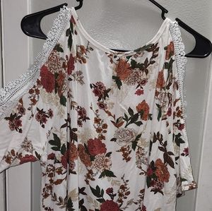 Maurices cold shoulder top size 1